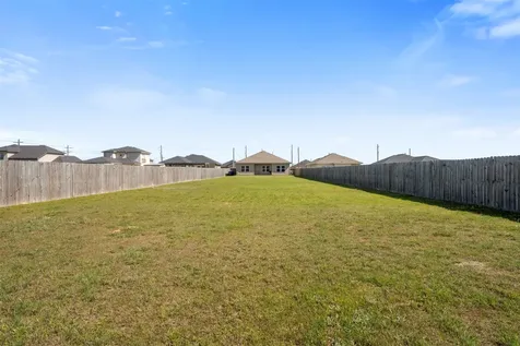 397 Road 5102 L Cleveland TX 77327