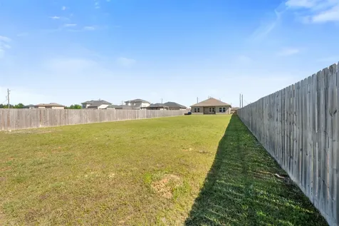 397 Road 5102 L Cleveland TX 77327