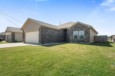 397 Road 5102 L Cleveland TX 77327