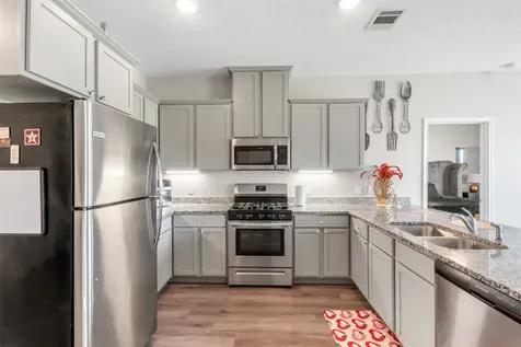 397 Road 5102 L Cleveland TX 77327