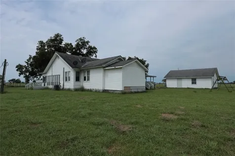 3289 County Road 158 Boling TX 77420