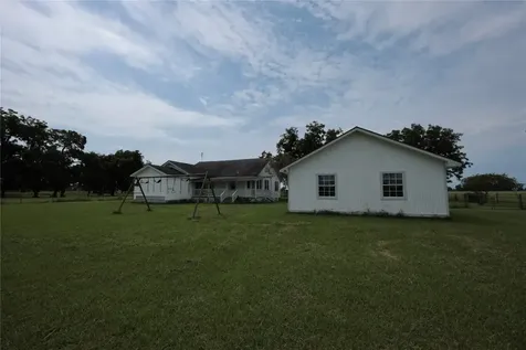 3289 County Road 158 Boling TX 77420