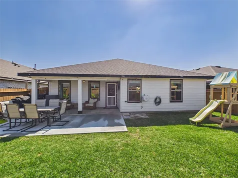 11020 33rd Avenue N Texas City TX 77591