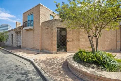 5000 Longmont Drive 14 Houston TX 77056