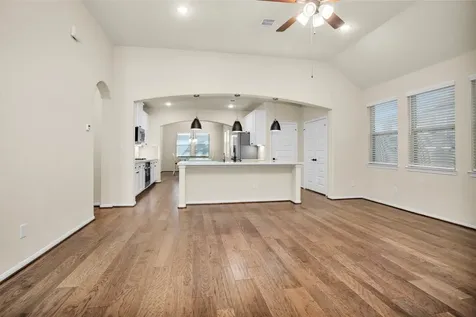 120 Dina Lane Montgomery TX 77356