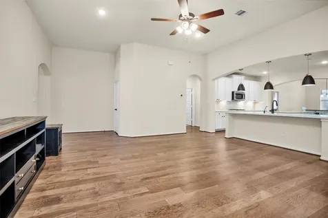 120 Dina Lane Montgomery TX 77356