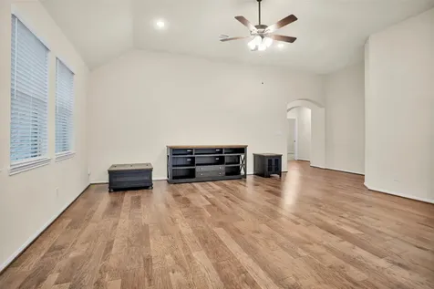 120 Dina Lane Montgomery TX 77356