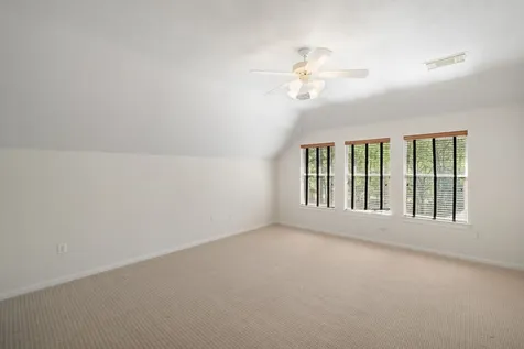 7 Sovereign Way Conroe TX 77384