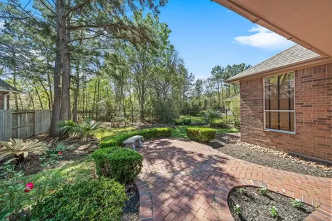 7 Sovereign Way Conroe TX 77384