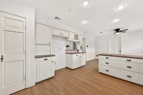 3031 Broadmoor Drive Sugar Land TX 77478