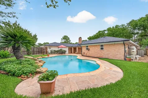 3031 Broadmoor Drive Sugar Land TX 77478