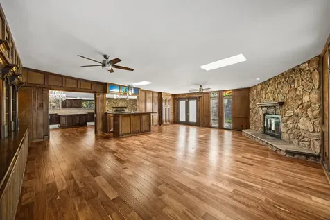 10310 Mayfield Road Houston TX 77043