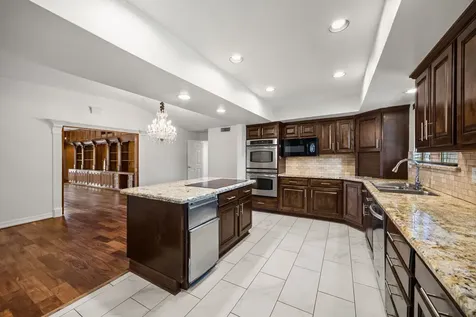 10310 Mayfield Road Houston TX 77043