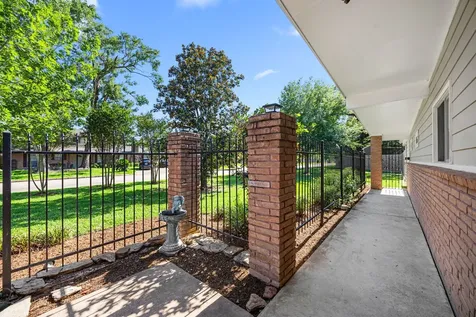 10310 Mayfield Road Houston TX 77043