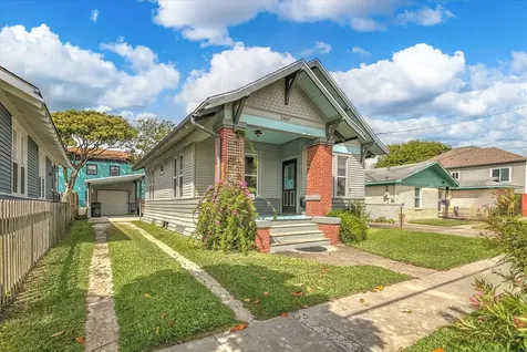 2407 37th Street Galveston TX 77550