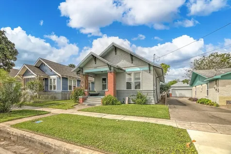 2407 37th Street Galveston TX 77550