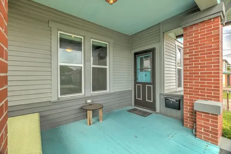 2407 37th Street Galveston TX 77550