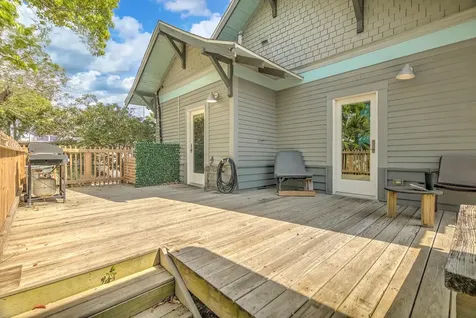 2407 37th Street Galveston TX 77550