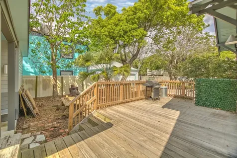 2407 37th Street Galveston TX 77550