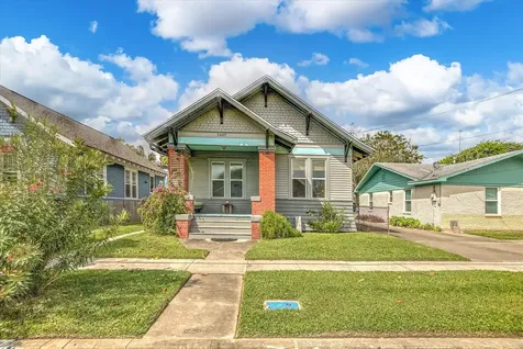 2407 37th Street Galveston TX 77550