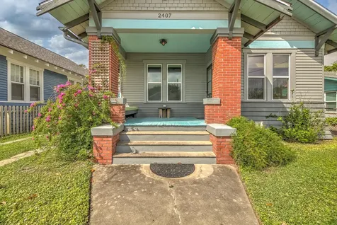 2407 37th Street Galveston TX 77550