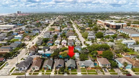 2407 37th Street Galveston TX 77550