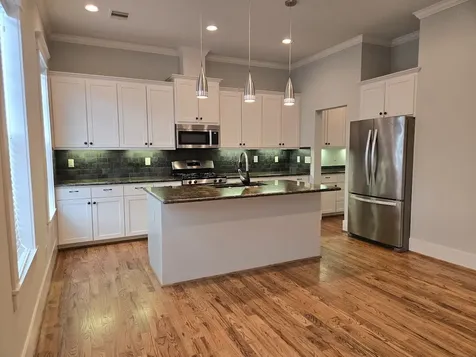 4109 Allen Street Houston TX 77007