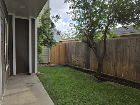4109 Allen Street Houston TX 77007