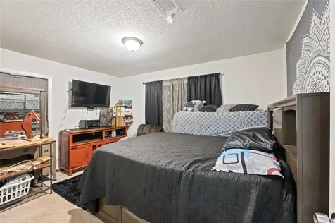 2428 9th Street N Texas City TX 77590
