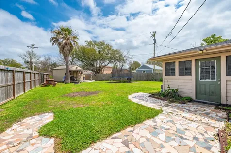 2428 9th Street N Texas City TX 77590