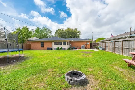 2428 9th Street N Texas City TX 77590