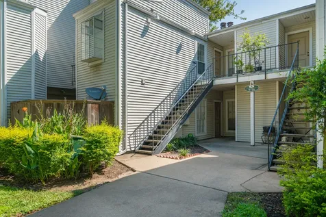 9809 Richmond Avenue A13 Houston TX 77042