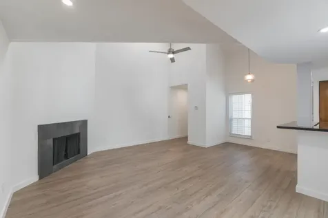 9809 Richmond Avenue A13 Houston TX 77042