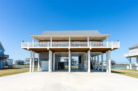 3733 Biscayne Beach Road Crystal Beach TX 77650