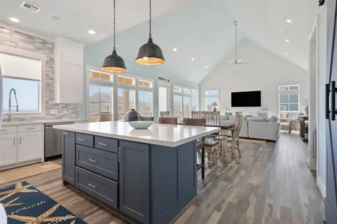 3733 Biscayne Beach Road Crystal Beach TX 77650
