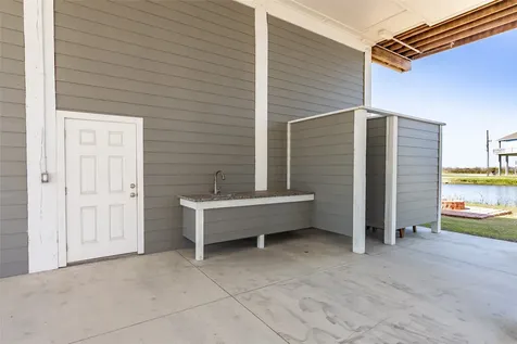 3733 Biscayne Beach Road Crystal Beach TX 77650