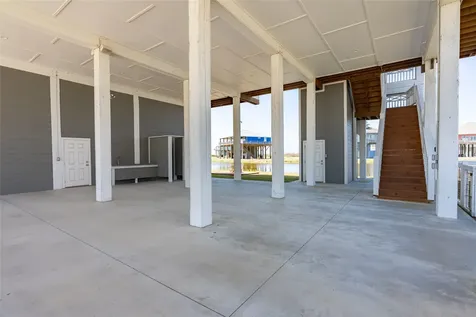 3733 Biscayne Beach Road Crystal Beach TX 77650