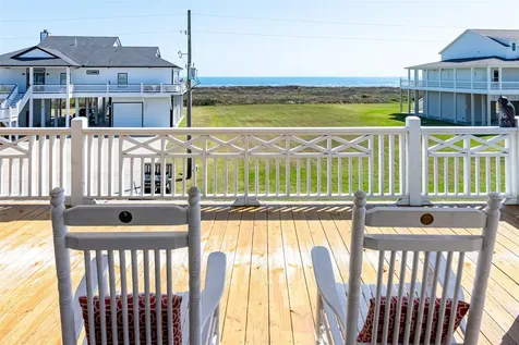 3733 Biscayne Beach Road Crystal Beach TX 77650