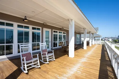 3733 Biscayne Beach Road Crystal Beach TX 77650