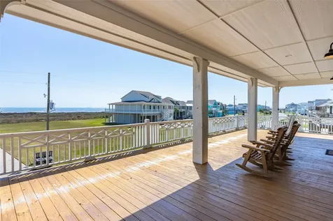 3733 Biscayne Beach Road Crystal Beach TX 77650