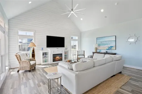 3733 Biscayne Beach Road Crystal Beach TX 77650