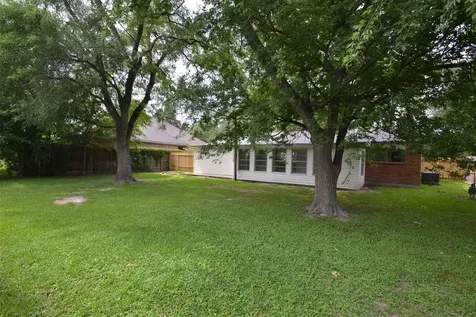 731 James Street Tomball TX 77375