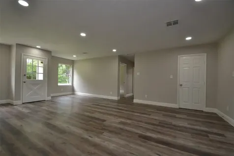 731 James Street Tomball TX 77375