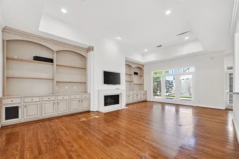 5322 Val Verde Street Houston TX 77056