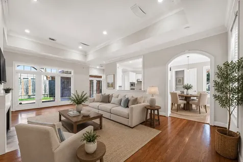 5322 Val Verde Street Houston TX 77056
