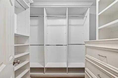 5322 Val Verde Street Houston TX 77056