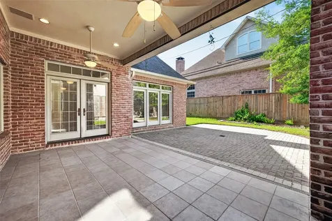 5322 Val Verde Street Houston TX 77056