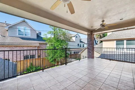5322 Val Verde Street Houston TX 77056