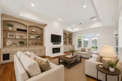 5322 Val Verde Street Houston TX 77056