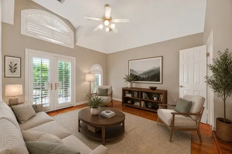 5322 Val Verde Street Houston TX 77056